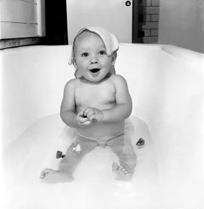 Baby Expressions. Michael Curtis. August 1952 C4016 002