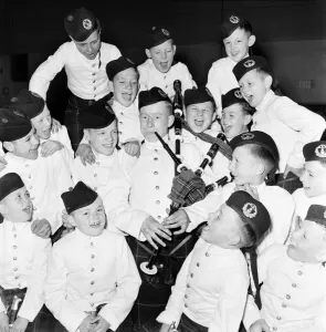 00009 Prints: Bagpipes of Queen Victoria School, Perth at Royal Tournament. June 1953 D3043-001