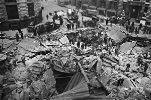 The Bank of England and Royal Exchange after the raid during the night of 11 January 1941
