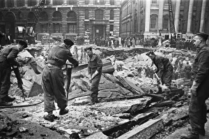 01483 Prints: The Bank of England and Royal Exchange after the raid during the night of 11 January 1941