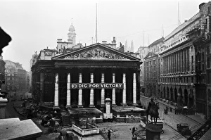 01483 Prints: The Bank of England and Royal Exchange after the raid during the night of 11 January 1941