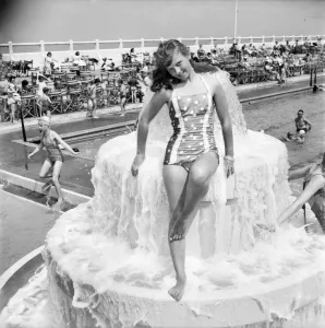 Bank holiday at Tynemouth. Bathing Girls. June 1960 M4320