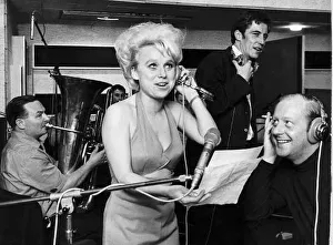 Barbara Windsor Actress Carry On Films singing Don t Dig Twiggy