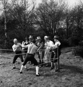 Bare knuckle fighting on Hampstead Heath today. April 1953 D1883-004