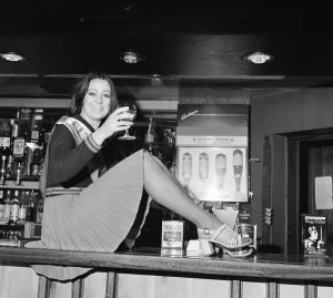 Top Barmaid, Middlesbrough, 1975, Barmaid of the Year Competition, Entrant