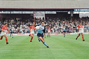 Barnsley 1-1 Middlesbrough, Division Two league match at the Oakwell Ground