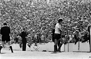 Barnsley 3 v. Bolton 0. September 1981 MF03-08-027