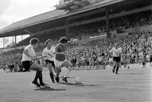 Barnsley 3 v. Bolton 0. September 1981 MF03-08-070