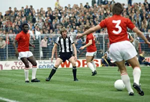 Images Dated 1st December 1981: Barnsley v Newcastle United. Left to right, W Campbell, J Brownlie. Circa 1981