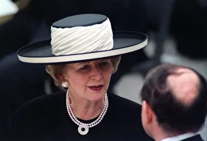 00197 Prints: Baroness Margaret Thatcher at Waterloo Station at the opening of the International