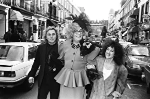 01116 Prints: Barry Humphries in character as Dame Edna Everage with designers David