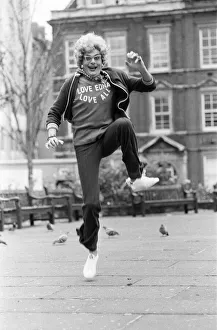 01115 Prints: Barry Humphries in character as Dame Edna Everage in London. 15th November 1978