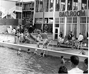 Barry Island - Butlins Holiday Camp - The open air swimming pool