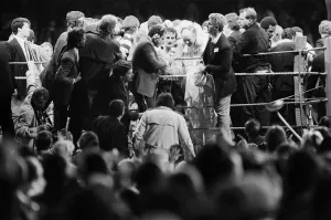 Barry McGuigan vs Eusebio Pedroza at Queens Park Rangers football stadium, Loftus Road