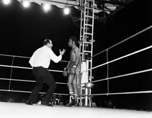 Barry McGuigan vs Eusebio Pedroza at Queens Park Rangers football stadium, Loftus Road