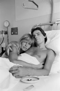 Rider Prints: Barry Sheene motorcycle race rider at Northampton General Hospital with his