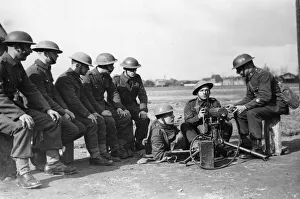 01462 Prints: A battalion of the Middlesex Regiment serving with we British Expeditionary Force in