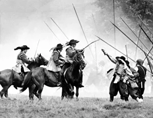 Horses Prints: Battle re-enactments - The Roundheads and Cavaliers battle it out at Ford Castle in