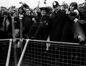 Bay City Rollers pop bands fans stampede at Radio 1 Funday Dbase MSI