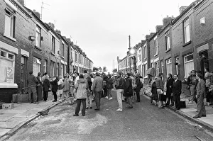 00544 Prints: The BBC in Elswick Street, Dingle filming the hit comedy Bread'11th July 1987