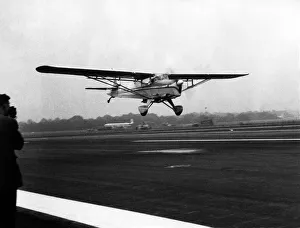 Trainer Prints: A Beagle Auster Terrier two / three seat trainer-tourer aircraft with a de Havilland