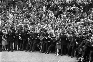 00084 Prints: The Beatles 10 July 1964 Crowds of fans outside the ABC theatre as the Beatles arrive