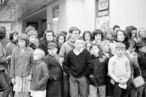 Core08 Prints: The Beatles November 1963 Fans of The Beatles await the arrival of the Band