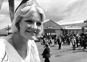 Bedlington Miners Picnic - 18 year old Miss Cindy Mullarkey the Picnic Queen on her float