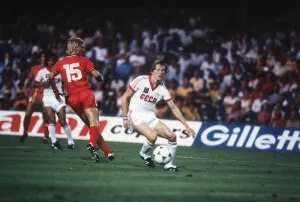Belgium v Russia 1982 World cup match Oleg Blokhin out smarts Marice De