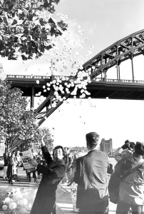 00079 Prints: Ben Elton releasing thousands of balloons in Newcastle as part of a fund raising campaign