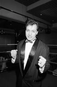 00897 Prints: A benefit evening for Kostas Petrou at The Albany saw him shaping up to Paddy Lynch