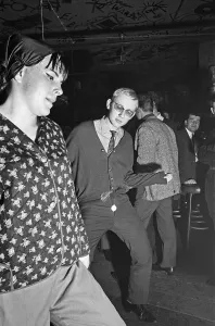01272 Prints: Berliners enjoying a night out at the Old Eden Saloon off of Damaschke Strasse, Berlin