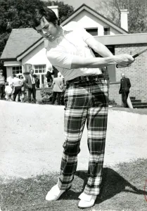 00495 Prints: BERNARD GALLACHER golf 1974 golf tips feature tartan trousers Bernard Gallacher