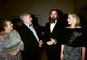 Billy Connolly with wife Pamela Stephenson attending a dinner. June 1985