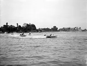 Billy Nichols competing in the Daily Mirror Outboard Motor Championship at Oulton Broad