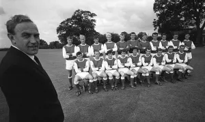 Billy Wright Arsenal manager with his team at the start of the 1965 / 66 season