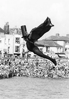 The Birdmen of Bognor marked the ninth anniversary of that momentous day when Bognor pier