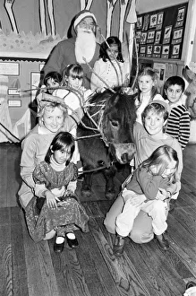 00523 Prints: Birkby Infants and Nursery School Father Christmas visit