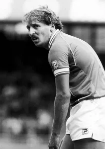00441 Prints: Birmingham City footballer Robert Hopkins in action during the league match against Stoke