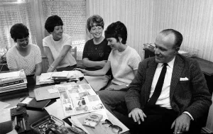 00171 Prints: Four Blackburn girls get fixed up for a holiday. Left to right: Linda Wilcock