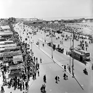 Blackpool beach lost children / sailing / crowds: The crowded beach at Blackpool central