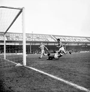 Blackpool v. Huddersfield: Pickering runs in after Blackpools second goal