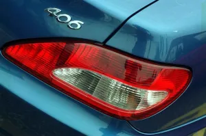 Peugeot Prints: BLUE PEUGEOT 406 COUPE CAR AUGUST 1997 REAR LIGHTS