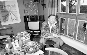Comic Prints: Bob Monkhouse, entertainer pictured inside his home - 08 / 03 / 1989