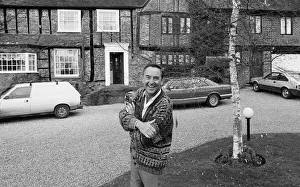 Bob Monkhouse, entertainer pictured outside his house - 08 / 03 / 1989