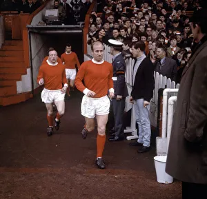 00248 Prints: Bobby Charlton leads Manchester United team mates including Nobby Stiles