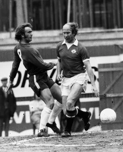 Bobby Charlton of Manchester United 1973 Chelsea V Manchester United football