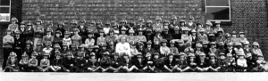 Bobby Moore Football Player - Feb 1973 with help from ninety nine young mates