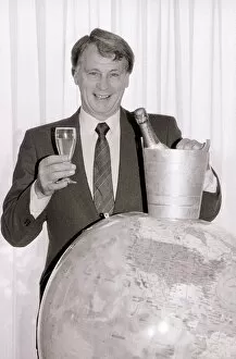 Images Dated 17th October 1985: Bobby Robson England Manager, celebrates after securing qualification for the 1986 World
