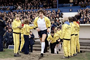00857 Prints: Bolton Wanderers captain Sam Allardyce leads his team out on to the pitch ahead of a